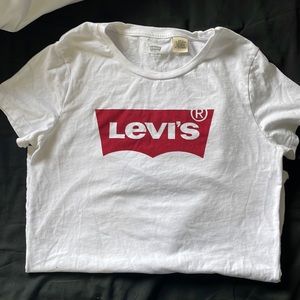 Levi’s T-shirt
